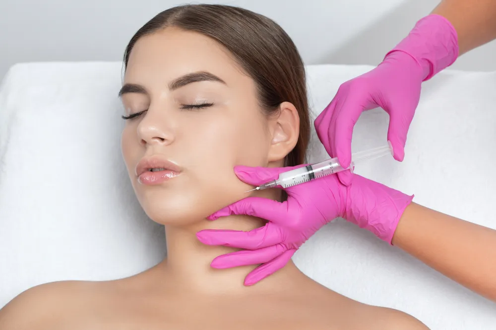 چانه و فک؛ ایجاد تقارن و فرم‌دهی به نیم‌رخ چهره